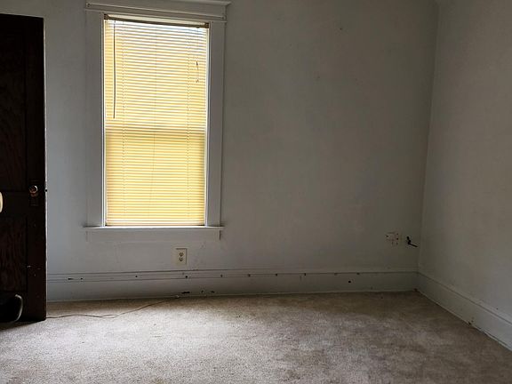 5th image of 1-821 13th Ave S #1