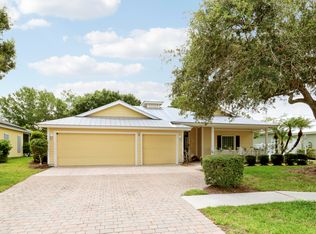 654 NE Little Kayak Pt, Port St Lucie, FL 34983