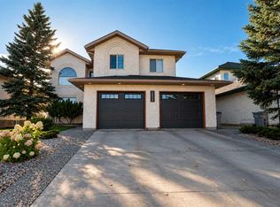 10235 W 75a Ave, Grande Prairie, AB T8W 2H9