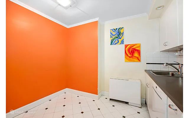 Sold by Douglas Elliman | media 20