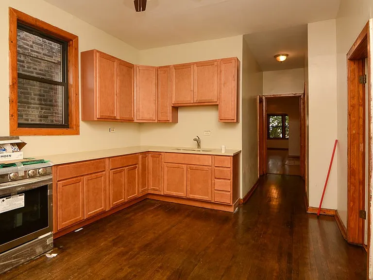 2825 N Milwaukee Ave #2 — Photo 3