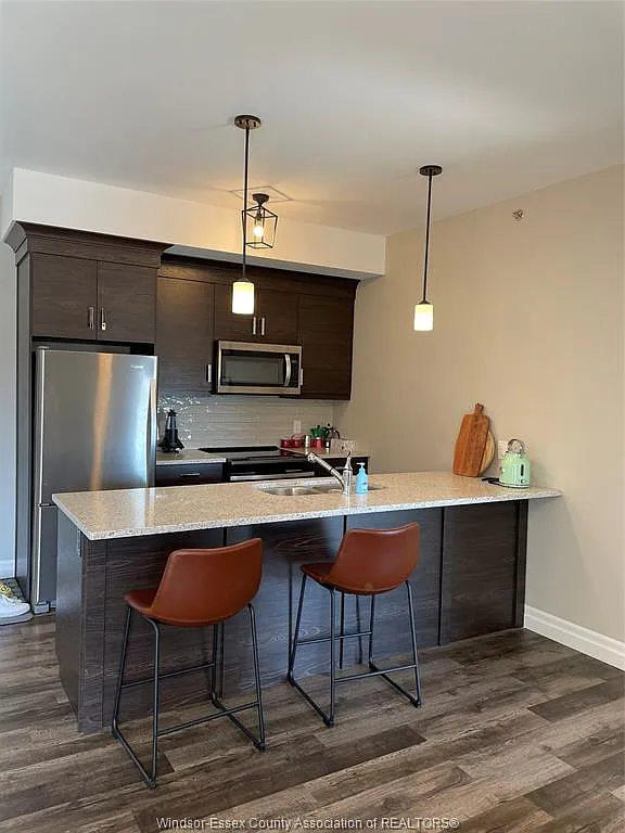 2 bed, 2.0 bath, 1139 sqft, $2,300 — Photo 4