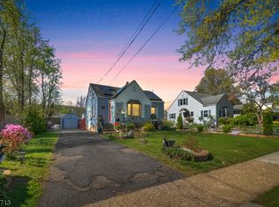 700 Greenbrook Rd, North Plainfield, NJ 07063