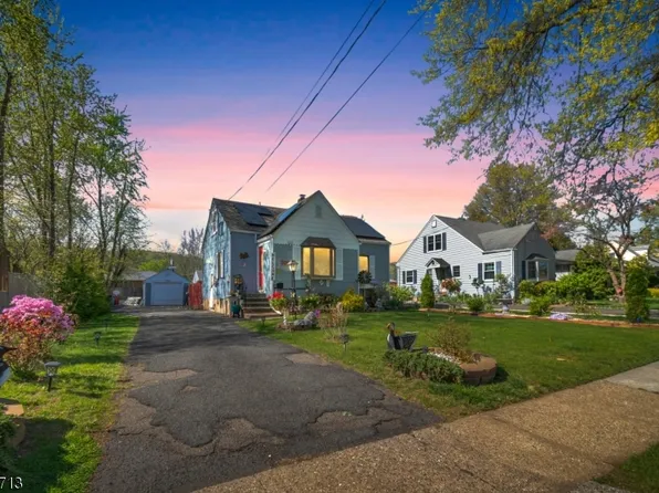 700 Greenbrook Rd, North Plainfield Boro, NJ 07063