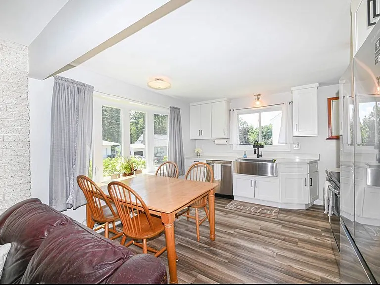 10 Ruth St — Photo 8