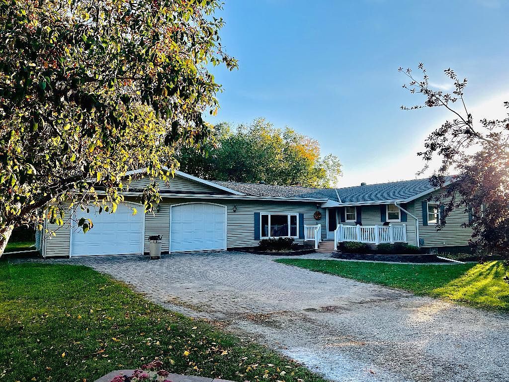 14199 Riverbend Trl, Thief River Falls, MN 56701 Zillow