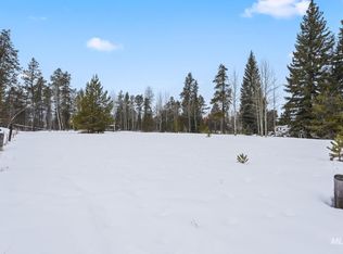 881 W Roseberry Rd, Donnelly, ID 83615