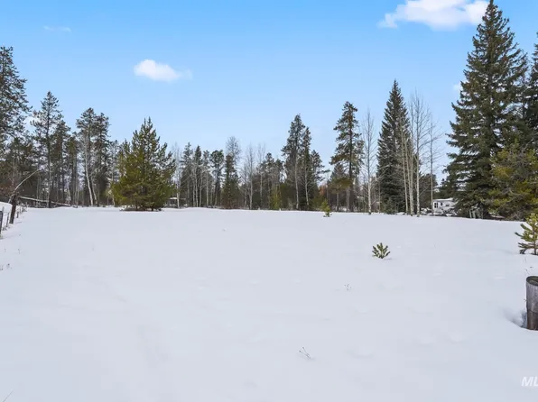 881 W Roseberry Rd, Donnelly, ID 83615