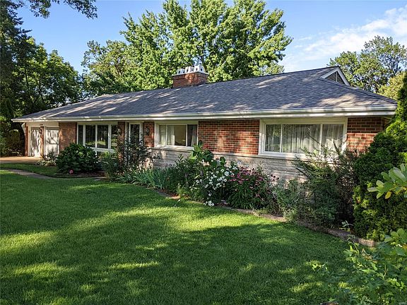 3rd image of 12208 Renwick Dr