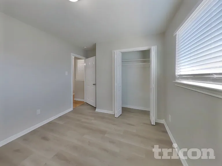 13603 Lynnville Dr — Photo 14