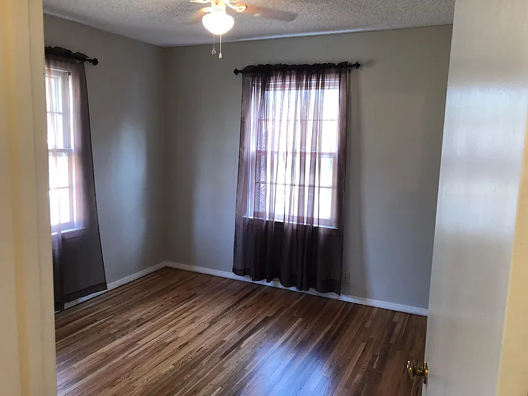 1308 E Alturas St — Photo 5