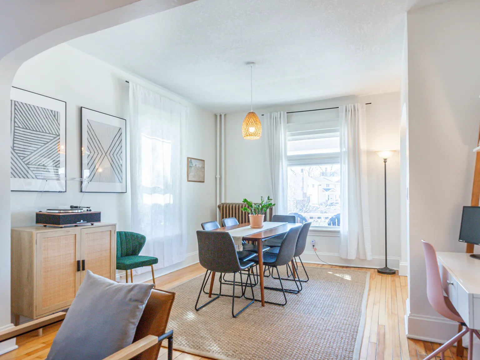 3 bed, $5,000 — Photo 3