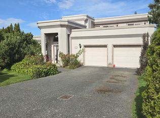 8122 Coquitlam Pl, Blaine, WA 98230