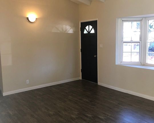 4th image of 15718 Septo St