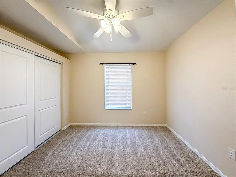 4003 SW 27th St #13 — Photo 3