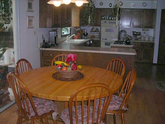 5th image of 3114 Bonnie Brae Cres