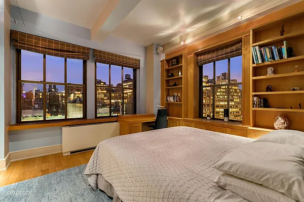 Sold by Corcoran | media 6