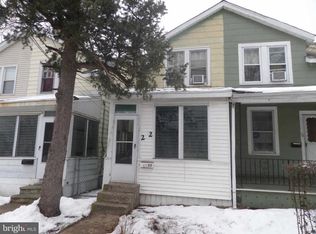 22 Park Ln, Hamilton, NJ 08609