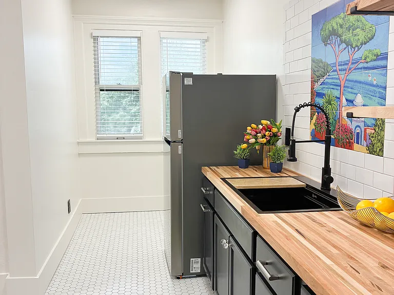 416 E Dewey Pl #5 — Photo 15