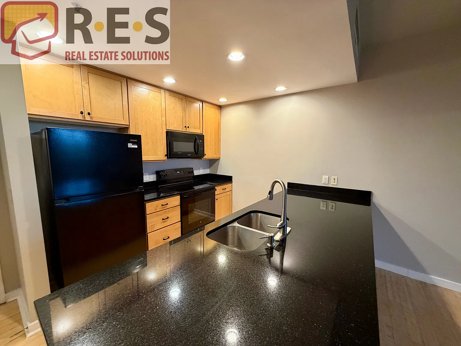 1 bed, 797 sqft, $1,795 — Photo 4