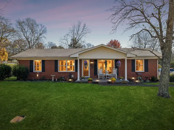 1009 Hart St, Gallatin, TN 37066