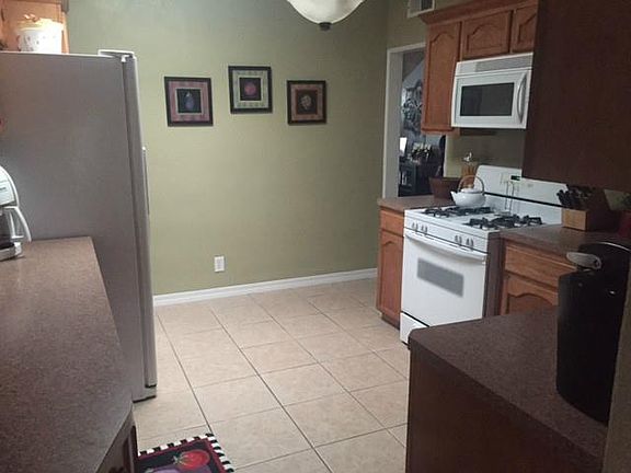 5th image of 2913 Morehead Ave