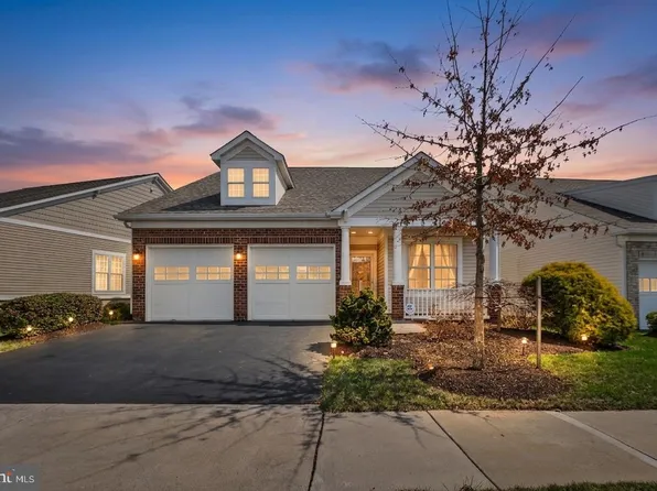 8911 Periwinkle Blue Ct, Lorton, VA 22079