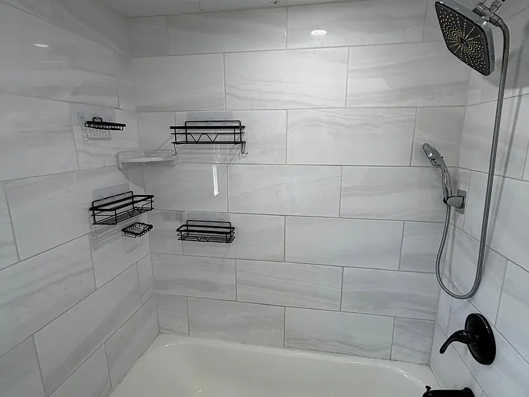 155 W Main St #2R — Photo 4
