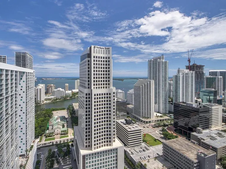 68 SE 6th St #3411 — Photo 11