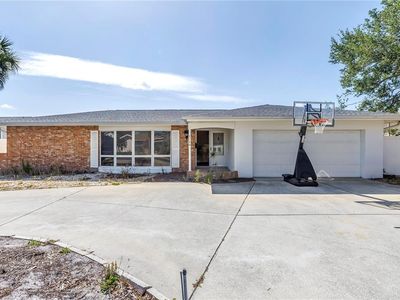 2140 Dolphin Blvd S, Saint Petersburg, FL, 33707