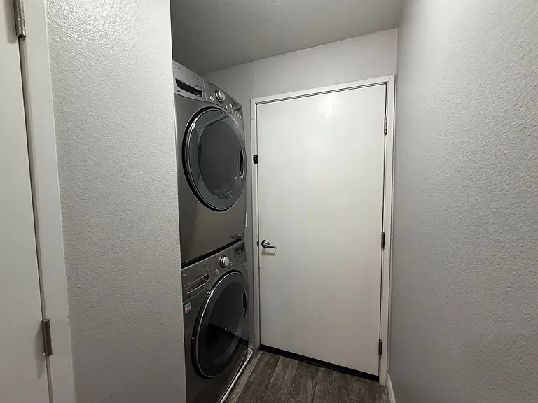 1886 Nantes Pl #122 — Photo 6
