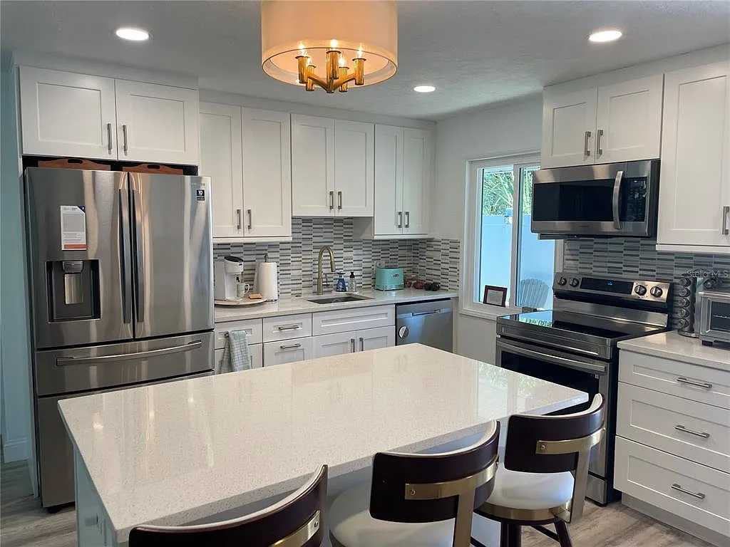 2 bed, 2.0 bath, 1104 sqft, $2,275 — Photo 3