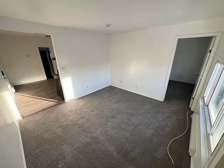 405 Ash St #4 — Photo 7