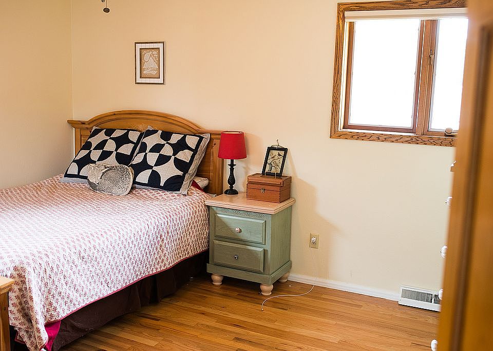 2nd image of 3012 Adams Cir