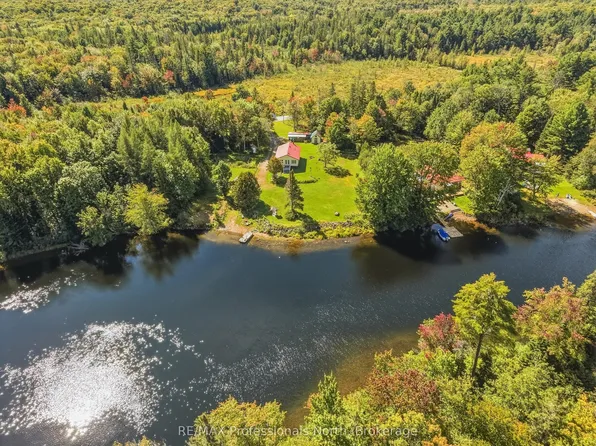 1035 Sherwood Forest Rd, Bracebridge, ON P1L 1X3