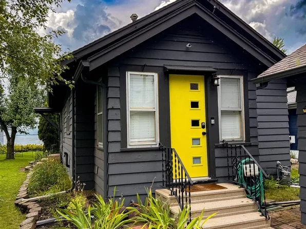 2927 Sunset Point Ln, Oshkosh, WI 54904