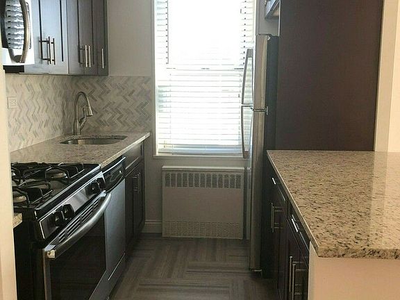 3rd image of 747 10th Ave APT 31B