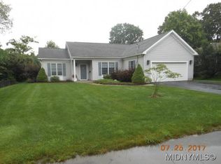 19 Hamilton Pl, Clinton, NY 13323