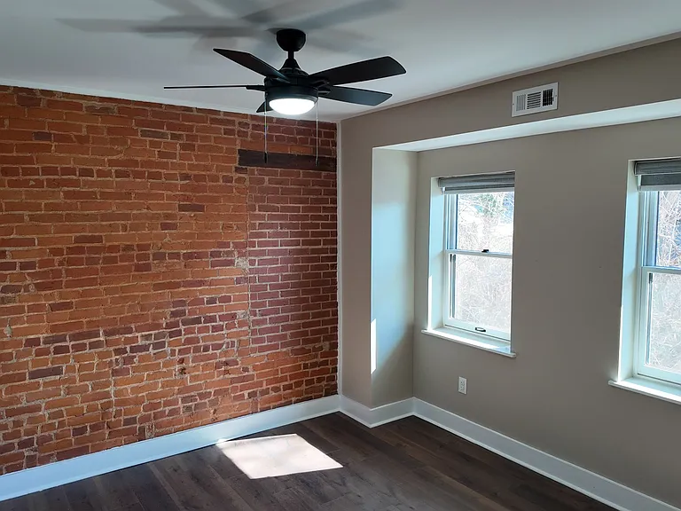 142 E Clifton Ave #2 — Photo 10