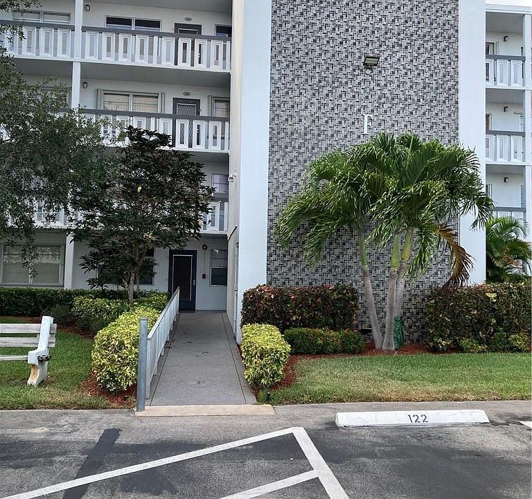 1st image of 3071 Oakridge F #3071