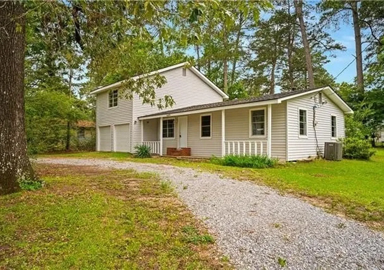 Single Family Residence — Photo 2