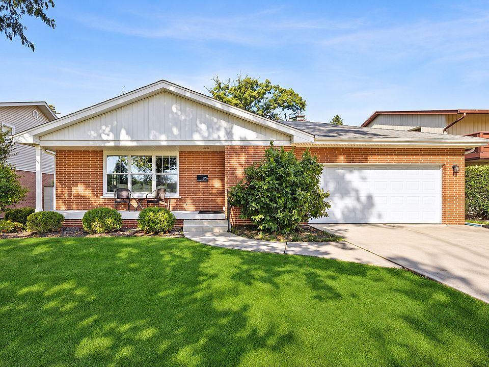 1st image of 706 Courtland Cir