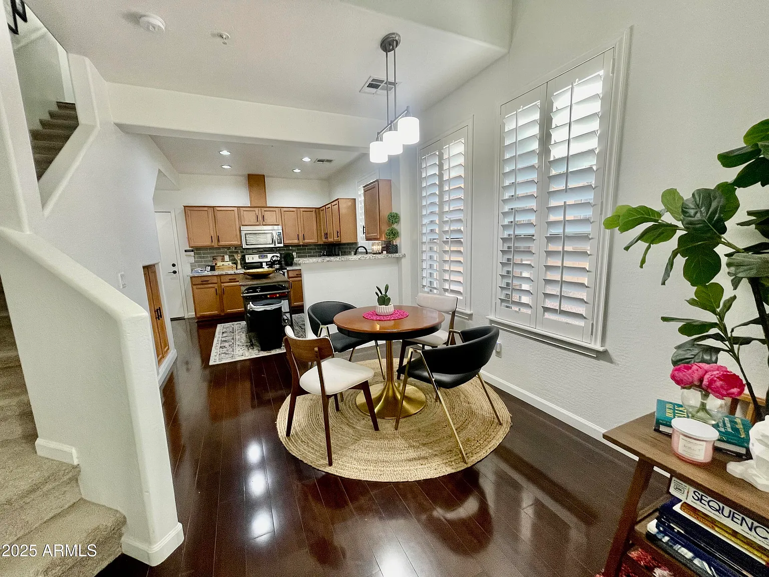 2 bed, 2.0 bath, 1385 sqft, $2,200 — Photo 4