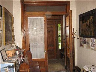 1st image of 25 Gates Ave