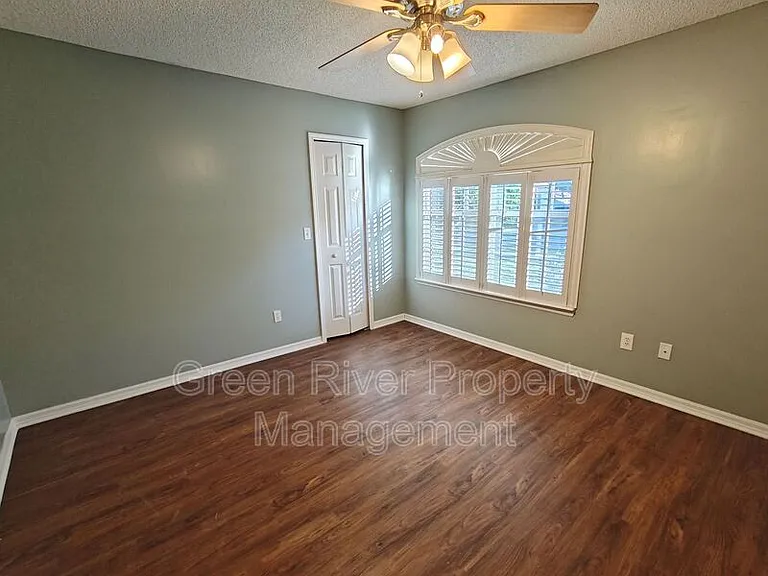 1845 Weston Cir — Photo 22