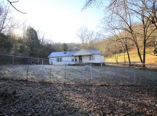 13 Johnnie Woods Ln, Buffalo Valley, TN 38548