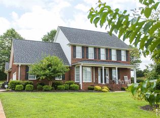 212 Heather Glen Dr, Boiling Springs, SC 29316