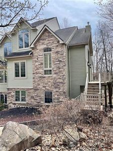 26 Mountainwoods Dr, Lake Harmony, PA, 18624