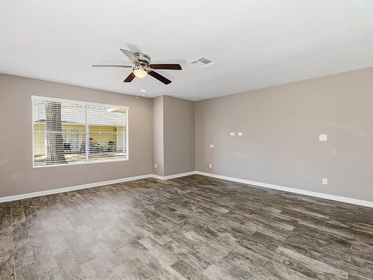 3424 Balboa Cir #48 — Photo 29