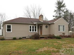 226 Minges Rd E, Battle Creek, MI 49015